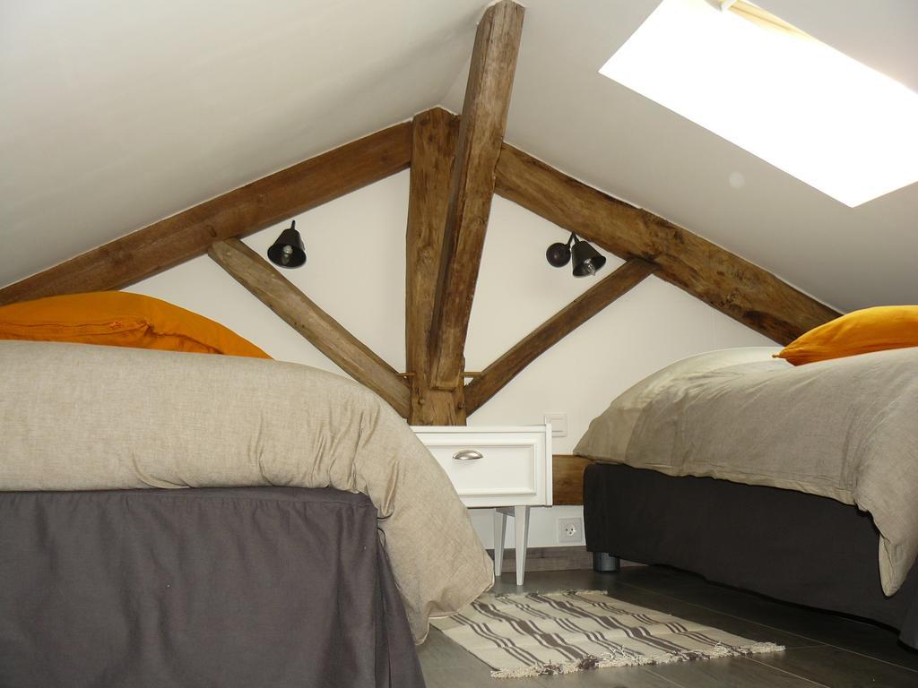 Les 2 Madeleine Bed & Breakfast Saint-Saturnin-du-Bois Стая снимка
