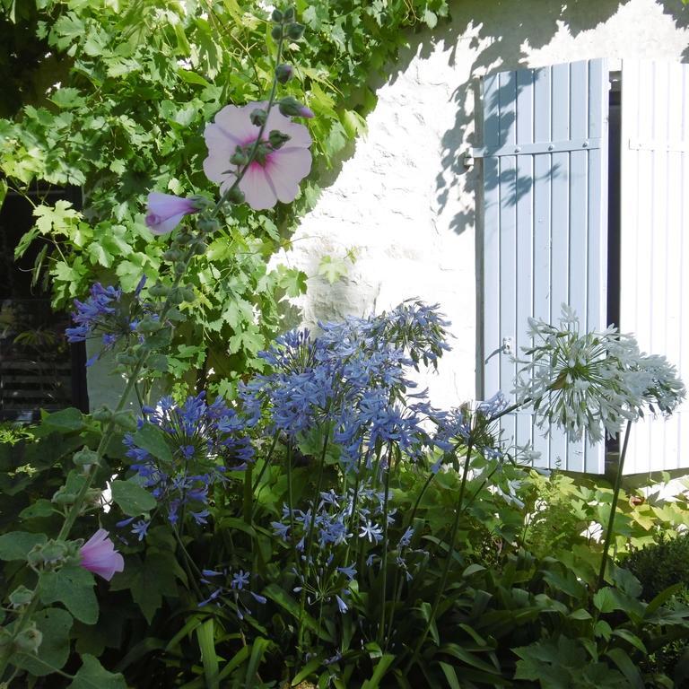 Les 2 Madeleine Bed & Breakfast Saint-Saturnin-du-Bois Екстериор снимка